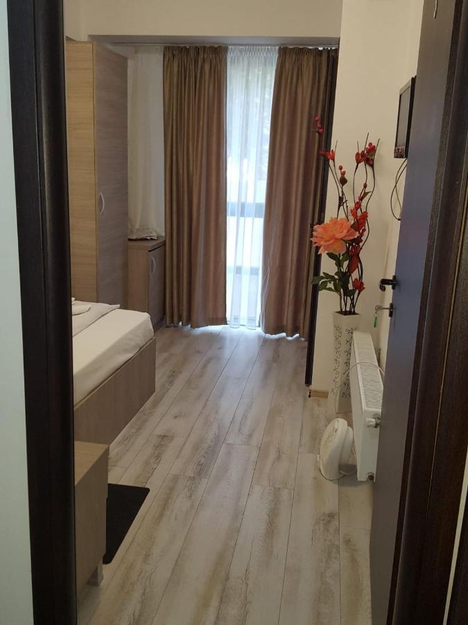 Hotel Babilon Bucharest Luaran gambar