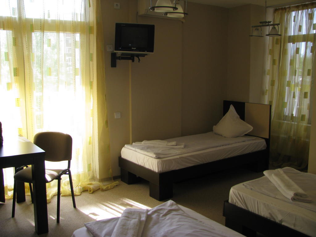 Hotel Babilon Bucharest Bilik gambar