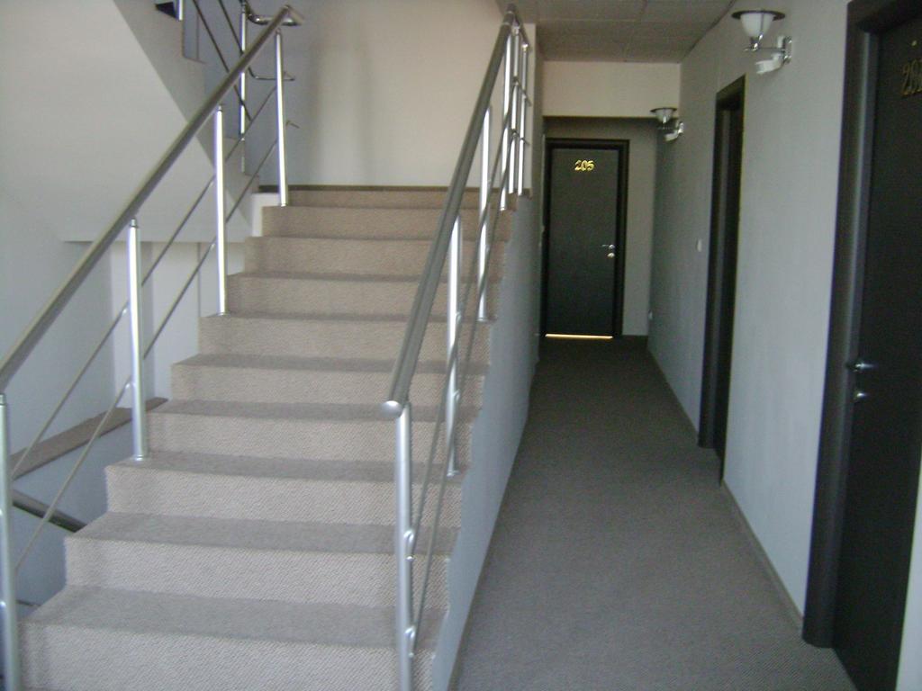Hotel Babilon Bucharest Luaran gambar
