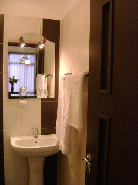 Hotel Babilon Bucharest Luaran gambar