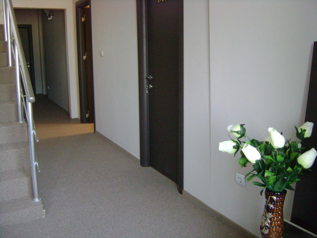 Hotel Babilon Bucharest Luaran gambar