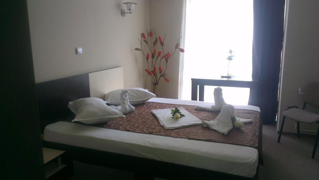 Hotel Babilon Bucharest Bilik gambar